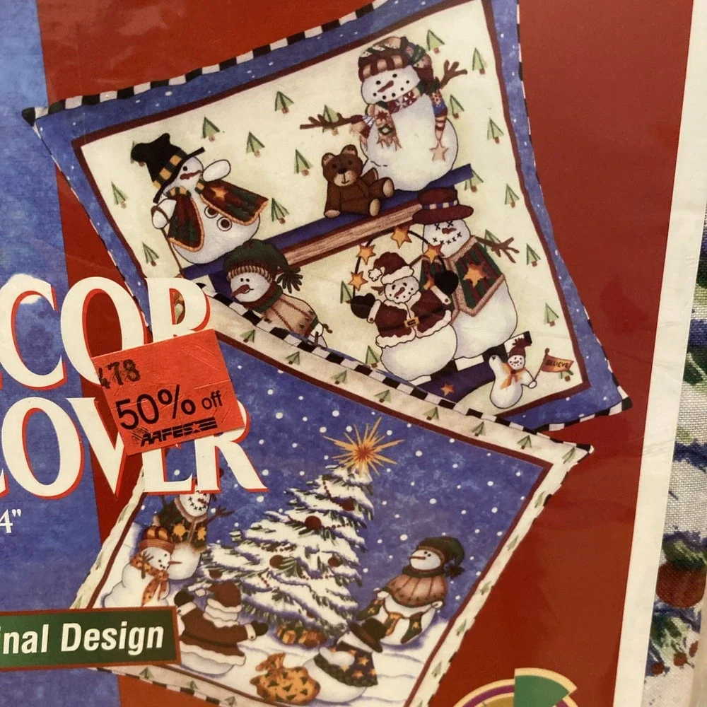 VIP Cranston Christmas Pillow Kit - Makes 2 Frosty Friends Pillows 14 x 14